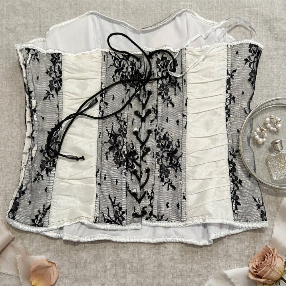 Vintage Oh Yes Y2K Black Lace Cream Satin Corset Bustier Top Hook Eye Size L